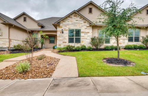 Gorgeous College Station Townhome with Patio! - Foto 1
