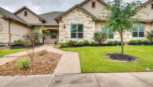 Gorgeous College Station Townhome with Patio! - Foto 1