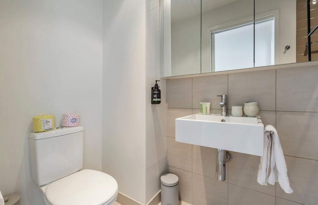 Stunning View 2-bed in Port Melbourne w/ Parking - Foto 20