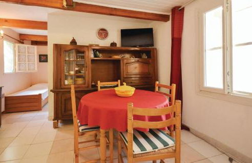 Cozy Home In Crillon Le Brave With Wifi - Foto 3