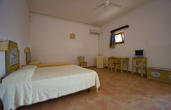 Maragani Beach Rooms & Breakfast - Photo 27