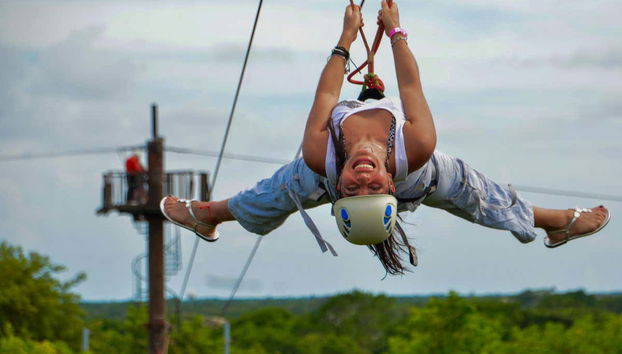Desfrutando das tirolesas