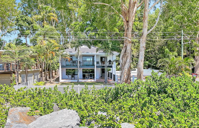 Dolce Vita Beachfront Holiday House - Photo 14