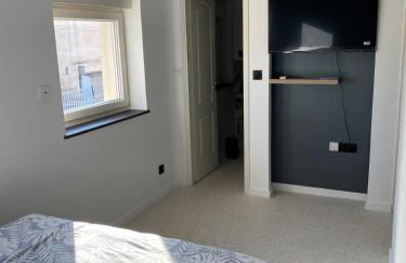 Au pied de la Basilique de Saint Nicolas de port - Foto 2