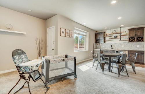 Mountain Breeze Villa w Mountain Views and Air Hockey - Foto 24