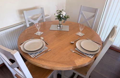 Poppy Lodge-Tranquil-Fishing-Hot Tub-7m to Beach - Foto 10