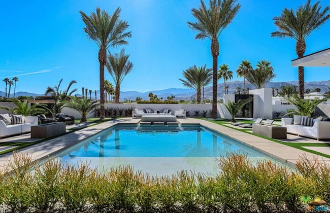 Luxurious Rancho Mirage Estate w Pool Spa - Photo 13