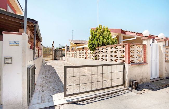 Beachside Getaway w/ Garden - Foto 2