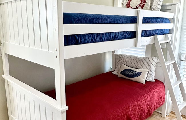 Sea View Play 3 Bedroom Home by RedAwning - Photo 13