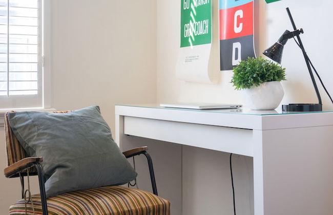 Applewood Suites - The Ossington Loft - Photo 47