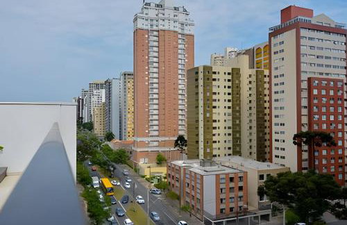 Studio prox shopping Curitiba Wifi, TV a Cabo e ar by UROOMS - Foto 43