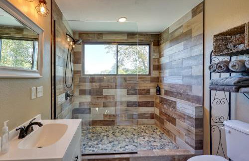 Riverfront Arkansas Abode - Furnished Deck and Grill - Foto 20