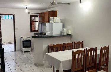 AP27 com 2 Suítes a Poucos Passos da Praia de Taperapuã - Foto 6