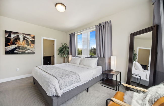 Swanky Townhome Near Old Town, Breweries and River - Foto 4