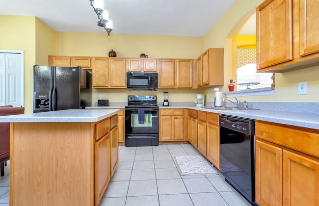 6 Br Pool Home with Spa and Game Room - Foto 14