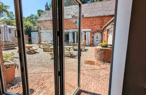 The Livery Cottage at Cefn Tilla Court, Usk - Foto 9