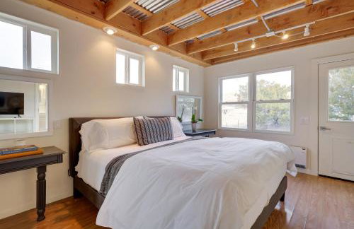 Dog-Friendly Home with Fenced Yard in Los Cerrillos - Foto 11