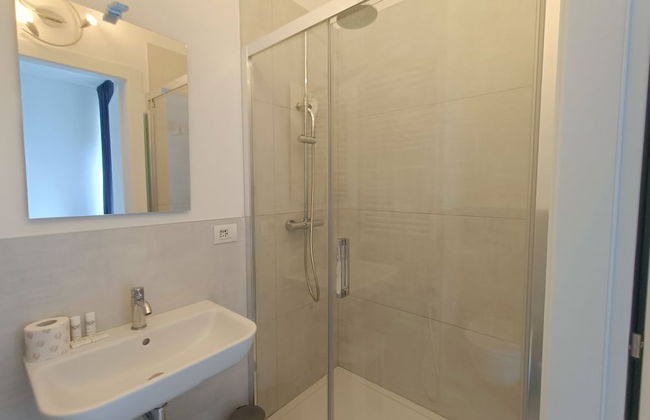 JOIVY Elegant Flat For 4 with 2 Balconies - Foto 16