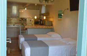 Simatos αpARTments & Studios - Photo 41