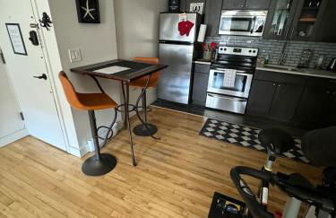 Modern Stay in Downtown Jersey City, Close to NYC! - Foto 21