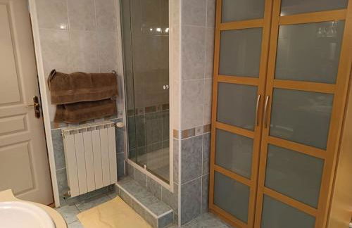 F2 classé 3 étoiles vue montagne, extérieur clos - Foto 10