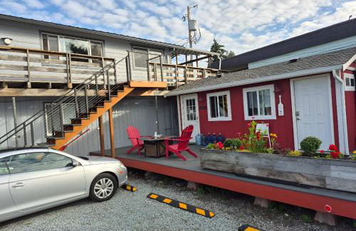 2nd story 1 bed apt #3 with kitchenette and a sweeping view of Birch Bay - Foto 6