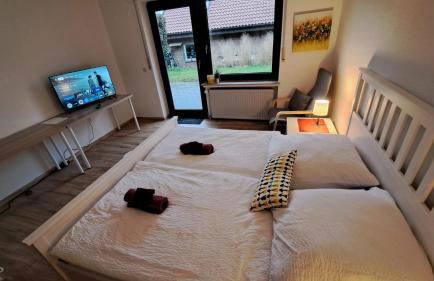 Apartment in Hanglage mit Garten und Balkon - Foto 22