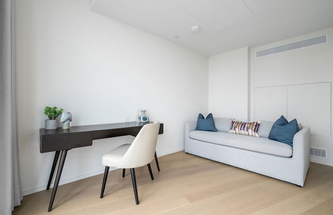 Fabulous Three-bedroom Apartment by the River - Foto 23