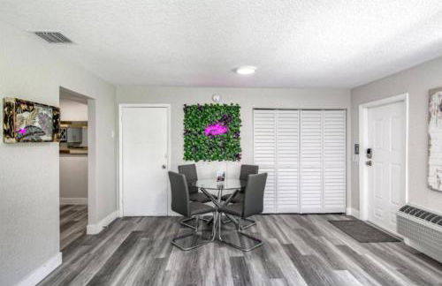 Dog friendly condo with beach access, hot tub, firepit - Foto 17