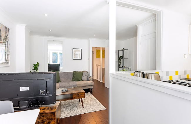 SML - Bright & Cosy One-bed Apartment - Photo 10