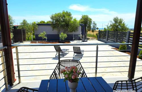 Summertime Villa just 90meters from the sea! - Foto 43