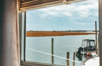 Jones Beach Houseboat - Photo 15