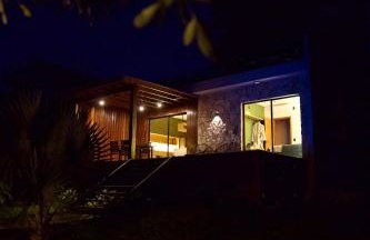 Refúgio na Lapinha com dois chalés, ideais para casal, família ou pequeno grupo de amigos, com acesso privativo à lagoa, caiaques e quadra de beach tennis - Foto 21