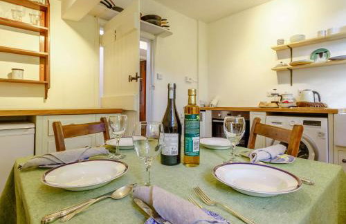 2 Bed in Ceres 78228 - Photo 2