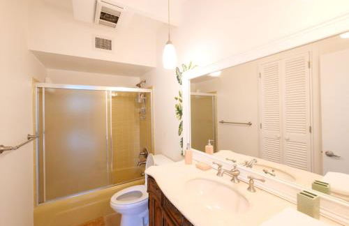 3BD Tropical Luxe Stay with Pool, Gameroom and Grill - Foto 30