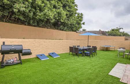 NEW - 6br home in Oceanside w Games BBQ Outdoor Seating - Photo 11