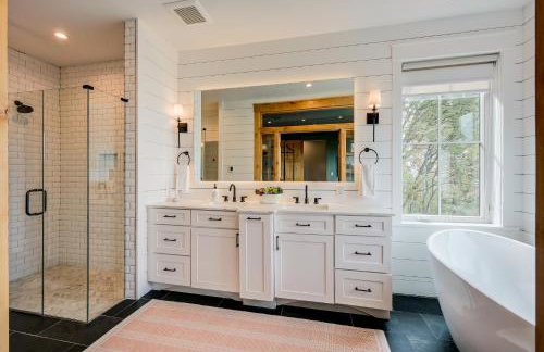 Luxury Seattle Retreat with Views and Bonus Suite - Foto 24