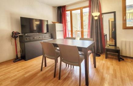 Studio tout équipé, piscine chauffée, départ skis aux pieds - Photo 1