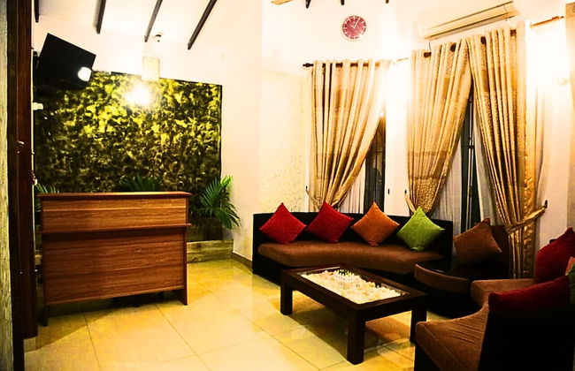 Ared Villa - Photo 2