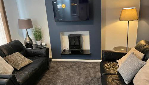 Modernised 4bed stay-away-home in Runcorn sleeps 7 - Foto 1