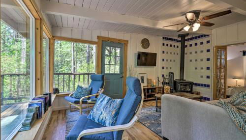 Loch Lomond Cabin with Hot Tub, Near Wineries! - Foto 4