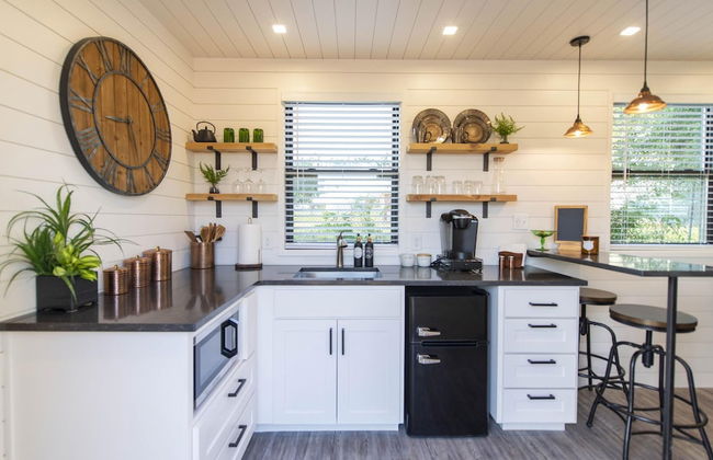 The Woods- Container Tiny House 12 min to Magnolia Baylor Downtown - Foto 19