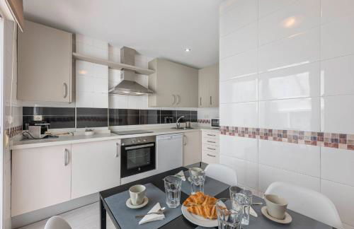 Bright Chalet with Swimming Pool and Close to Sea - Photo 35