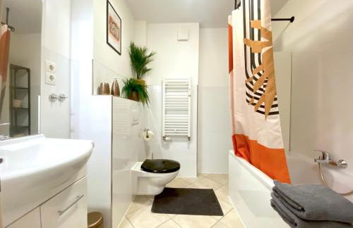 SuperHosts KING-BETT - Zentrum - PARKPLATZ - Netflix - Foto 4