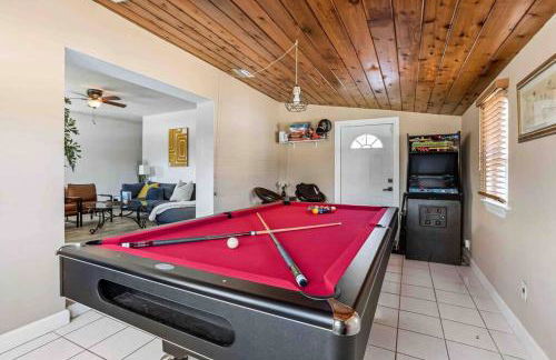 Beach House/KING BD/Hot Tub/Pool/Fire Pit/Gym/Golf - Foto 33