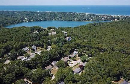 Fully Renovated Walk to Scargo Lake - Foto 24