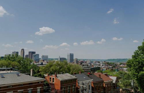 Stunning 4BR Townhome Rooftop City Views - Foto 76