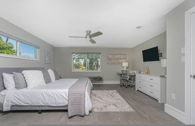 Tranquility - Waterfront Villa With Pool Dock - Photo 27