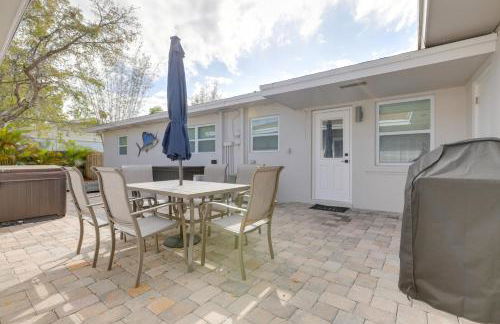 Hot Tub and Courtyard Access! North Palm Beach Home - Foto 21