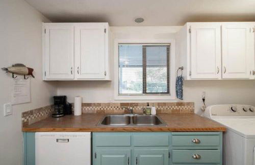 #StayInMyDistrict Cozy Rockaway Beach Cottage - Foto 12